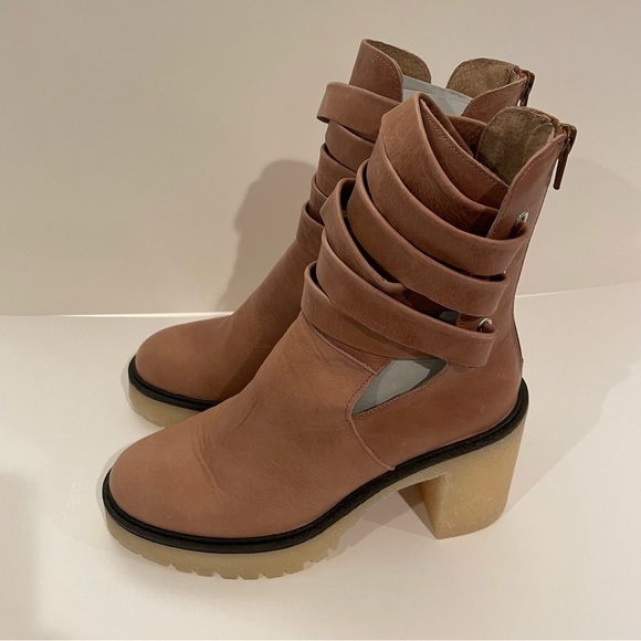 Free People Jesse Cutout Boot Size 8 NEW - Picture 2 of 13